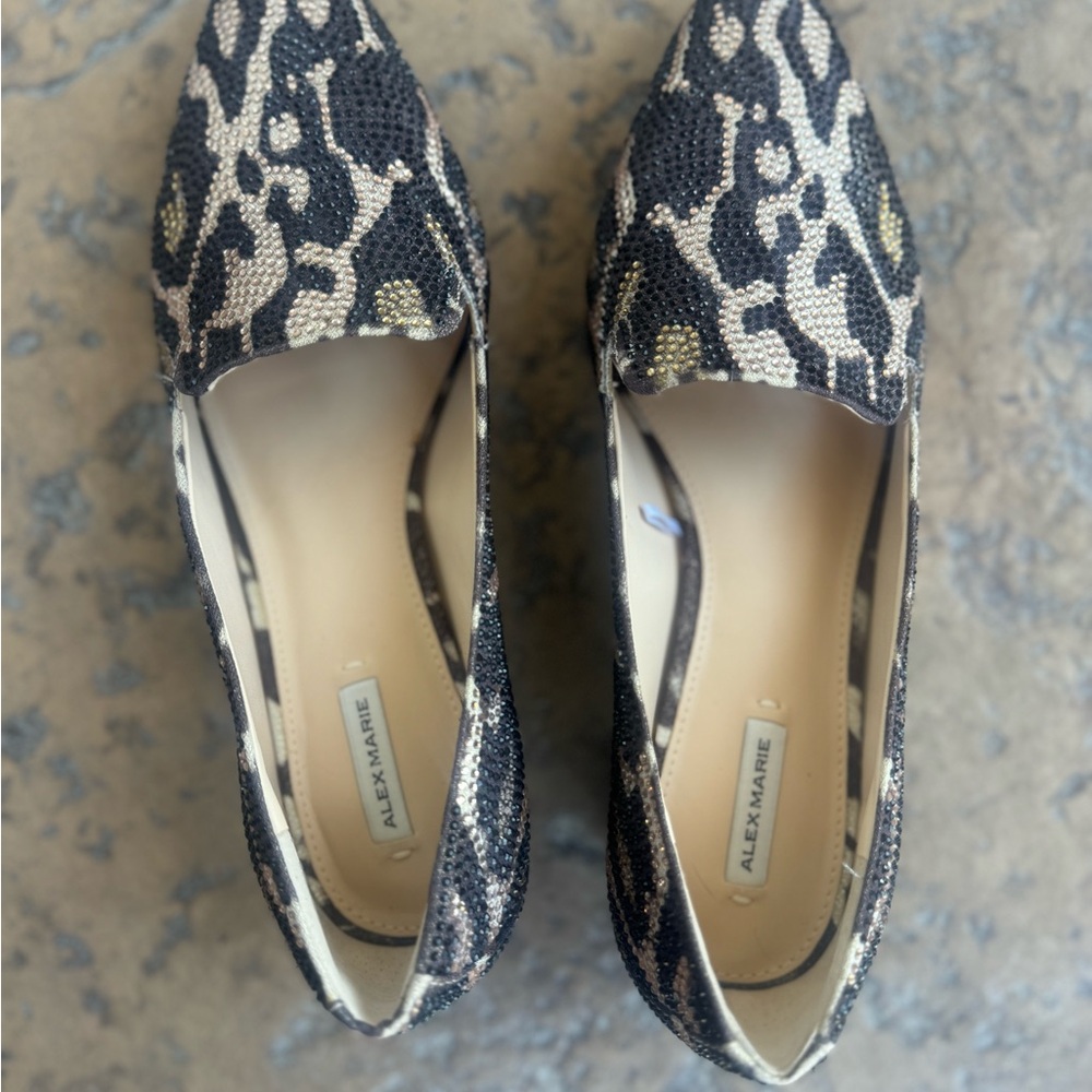Alex Marie leopard print embellished loafers size 8 like new